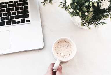 不在状态~詹姆斯成都行现场三分连续5投不中 游戏环节不敌崔永熙