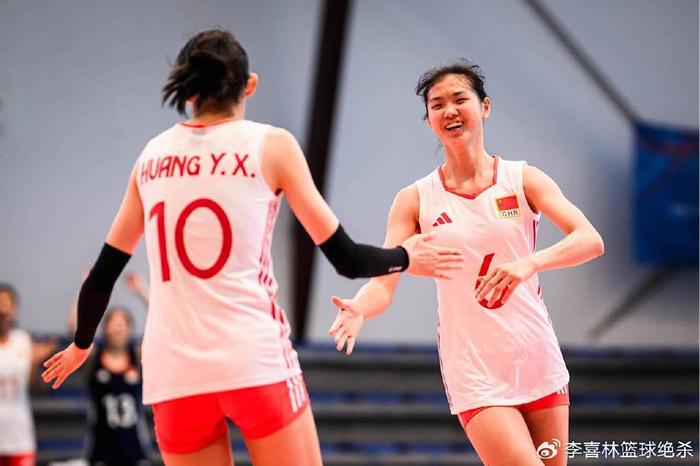 龚翔宇接班人来了！中国女排又一17岁新星崛起：攻防一体3-2力挫日本